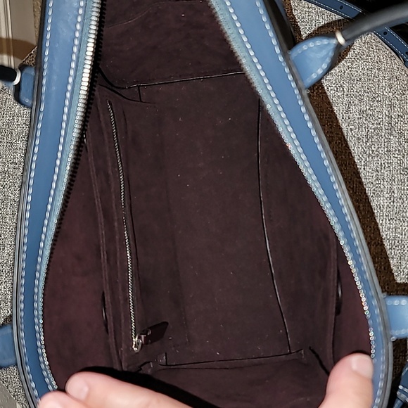 Metier Incognito Crossbody Cabas - Picture 7 of 10